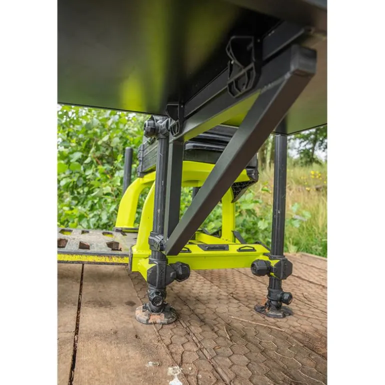 Casier Fox Matrix Pro Rigid Feeder Tray