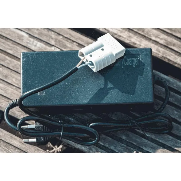 Chargeur Lithium Voltacase Lifepo4 14.6V 10A Pour Valise 50Ah