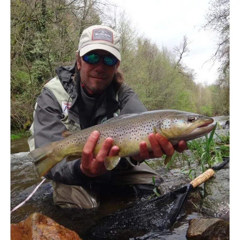 Pecheur.com Guide De Pêche Mer|Guide De Pêche^Guide Truite Toc Auvergne Fabien Mercier