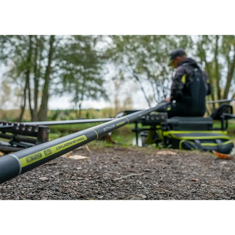 Manche D'épuisette Fox Matrix Ethos Xr Power Landing Net Handle