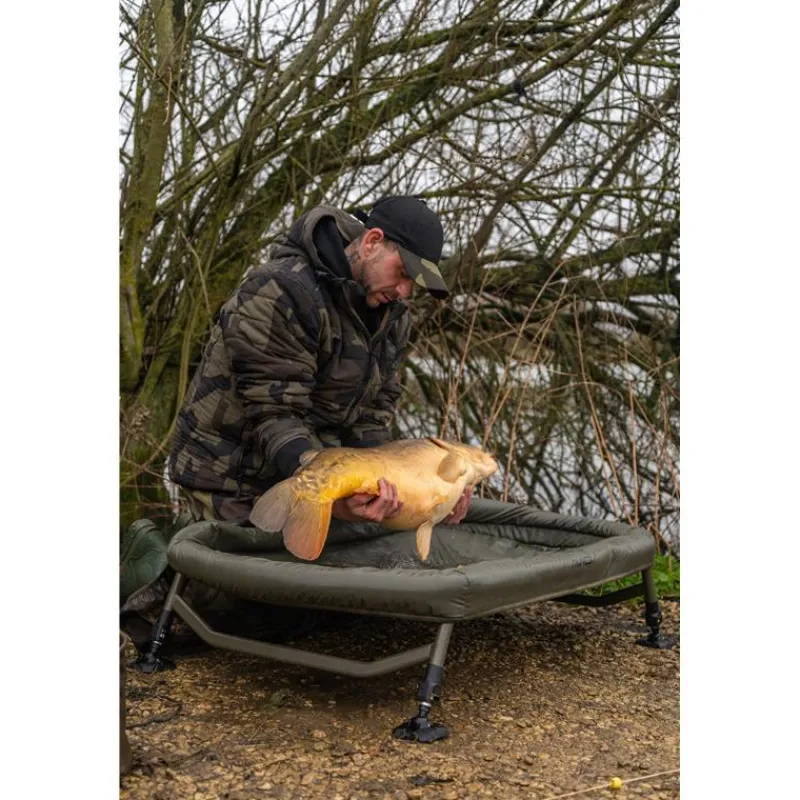 Avid Carp Réception - Pesée^Tapis De Reception Pro-Tect Safeguard Cradle